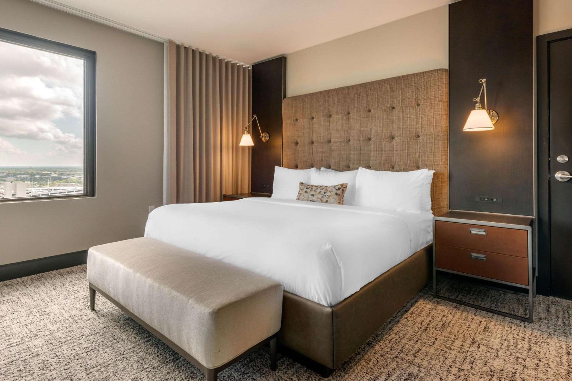 Cambria Hotel Houston Downtown Convention Center Exteriér fotografie